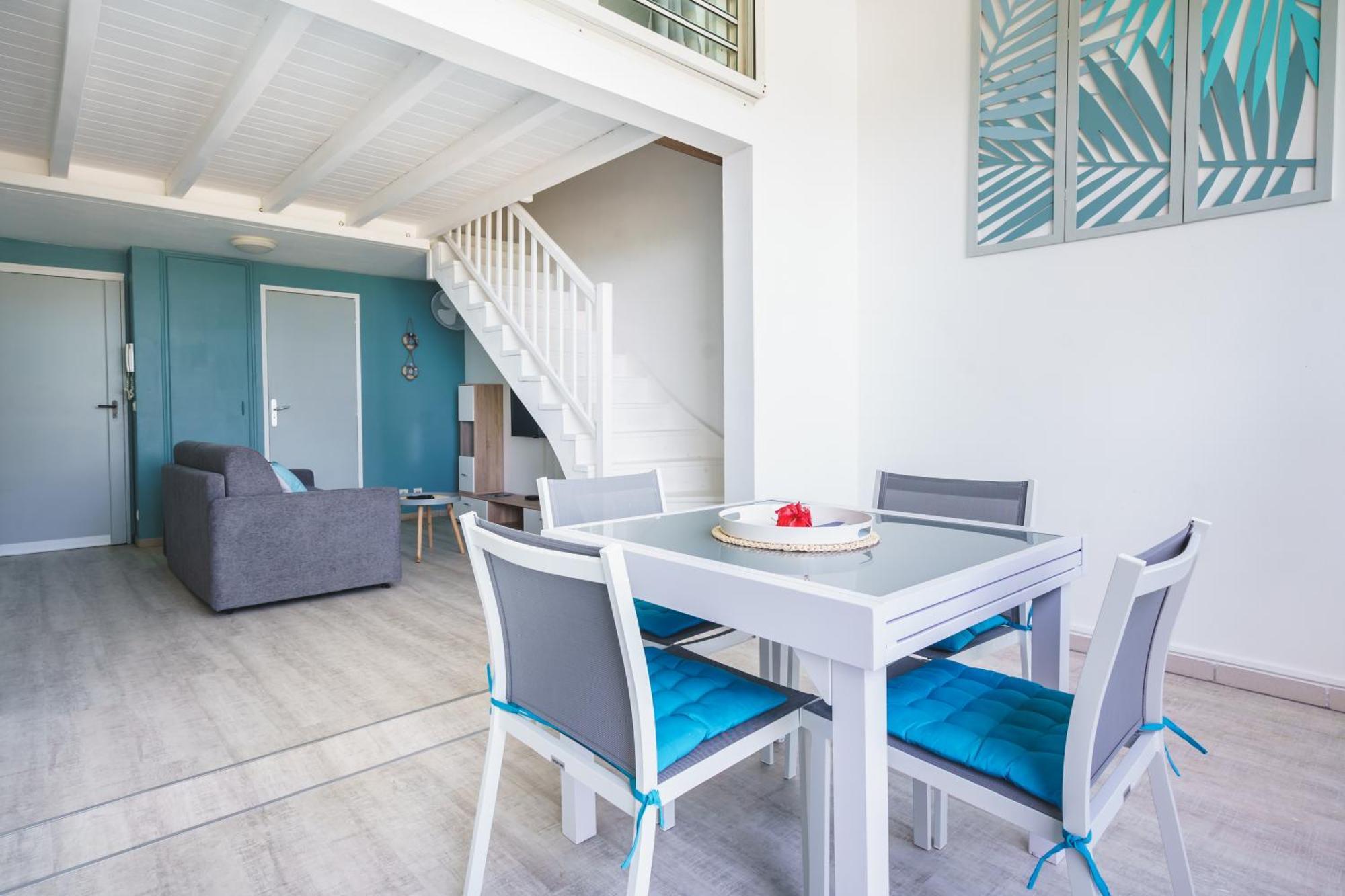 Le Touloublue - Tres Bel Appartement Face A La Mer Sainte-Anne  Exterior foto